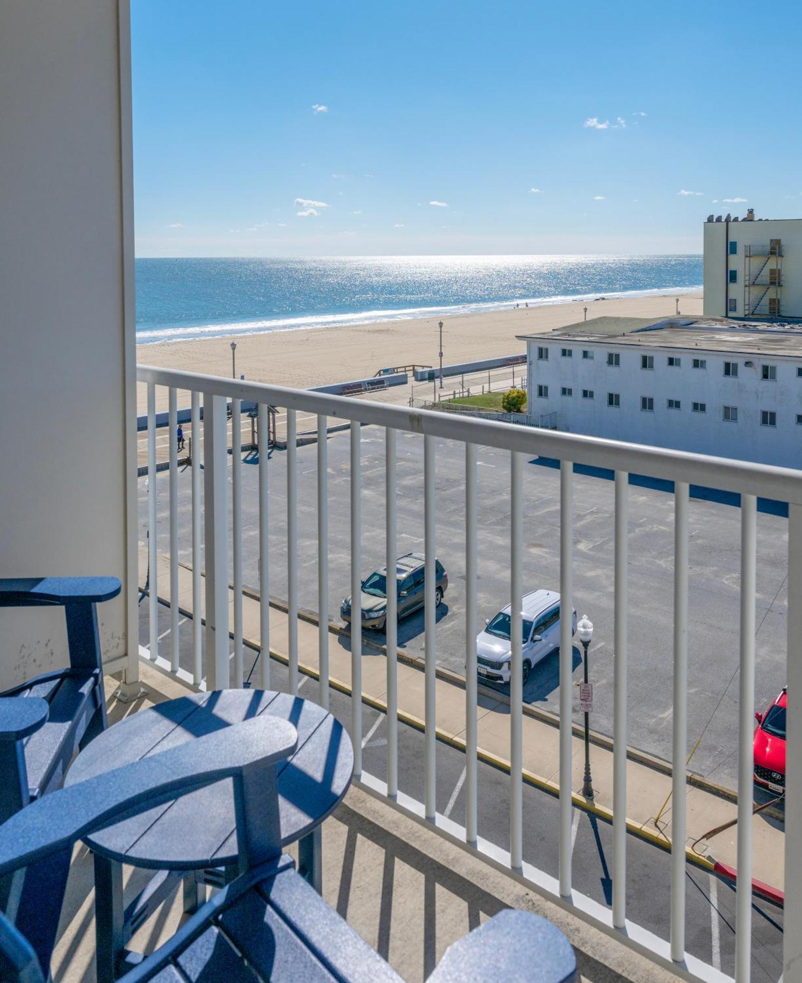 Commander Hotel & Suites Ocean City Exterior photo